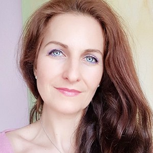 Speaker - Nancy Holten